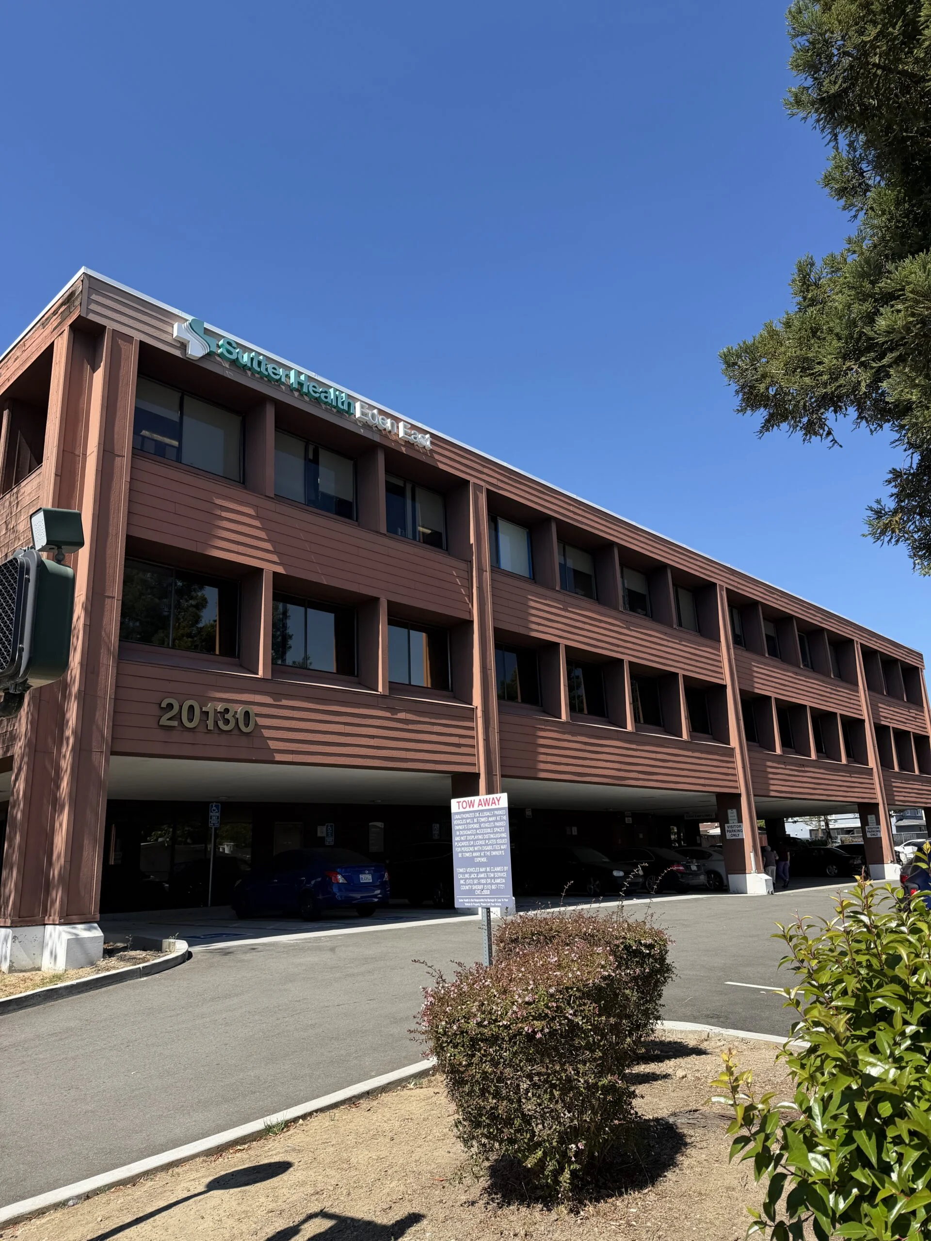 Castro Valley Clinic Exterior