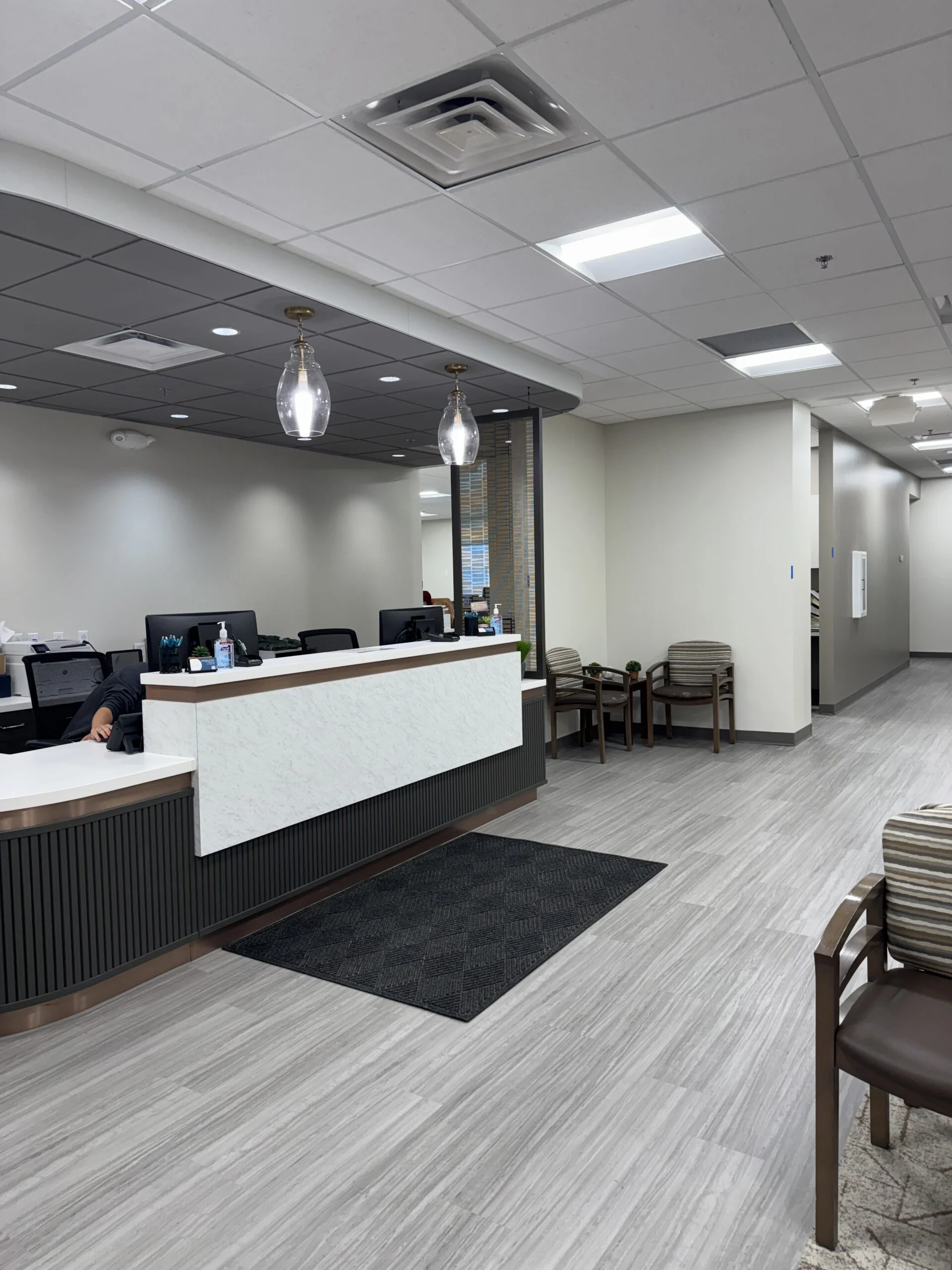 New East Paris Grand Rapids Front Desk