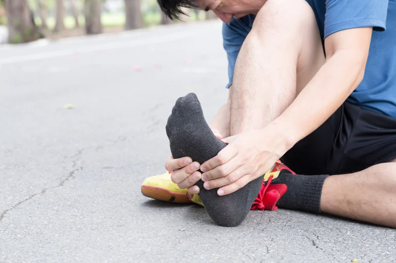Plantar Plate Tears and How to Treat Them